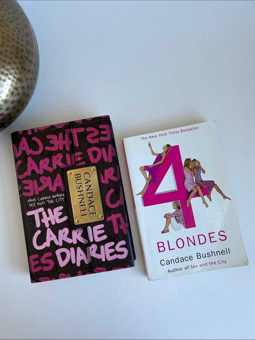 '4 Blondes' Softcover Book & The Carrie Diaries by Candace Bushnell Book Bundle